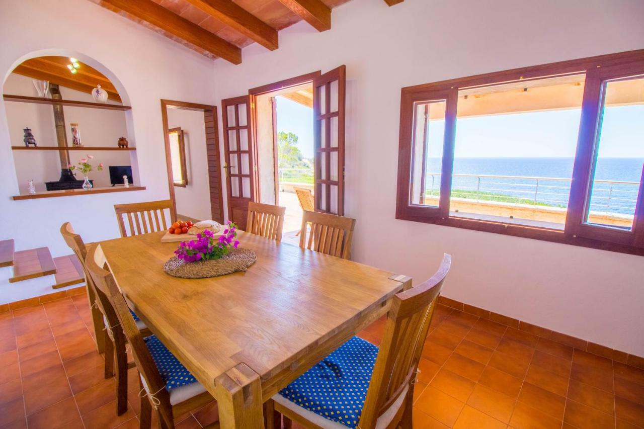 Beautiful Private Villa On The Sea Сантаний Екстериор снимка