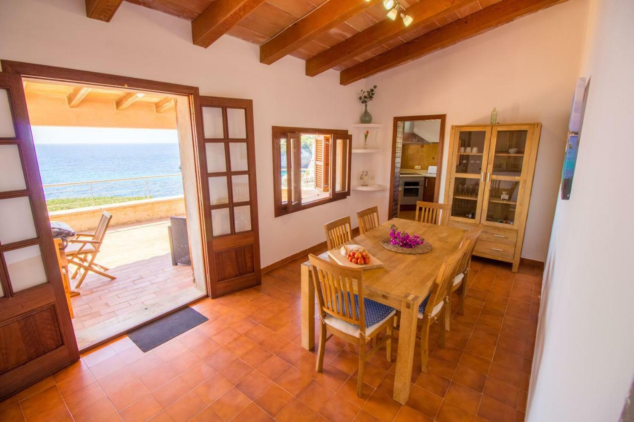 Beautiful Private Villa On The Sea Сантаний Екстериор снимка